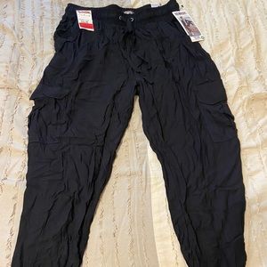 Women’s knit joggers